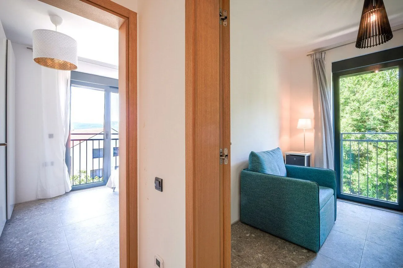Prodaja, trosoban stan, 77m², Tivat, Crna Gora