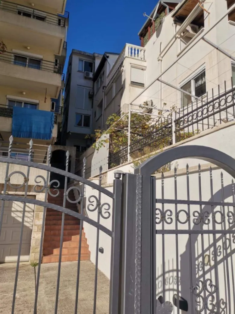 Sale, one bedroom apartment, 35m², Babin Do, Budva