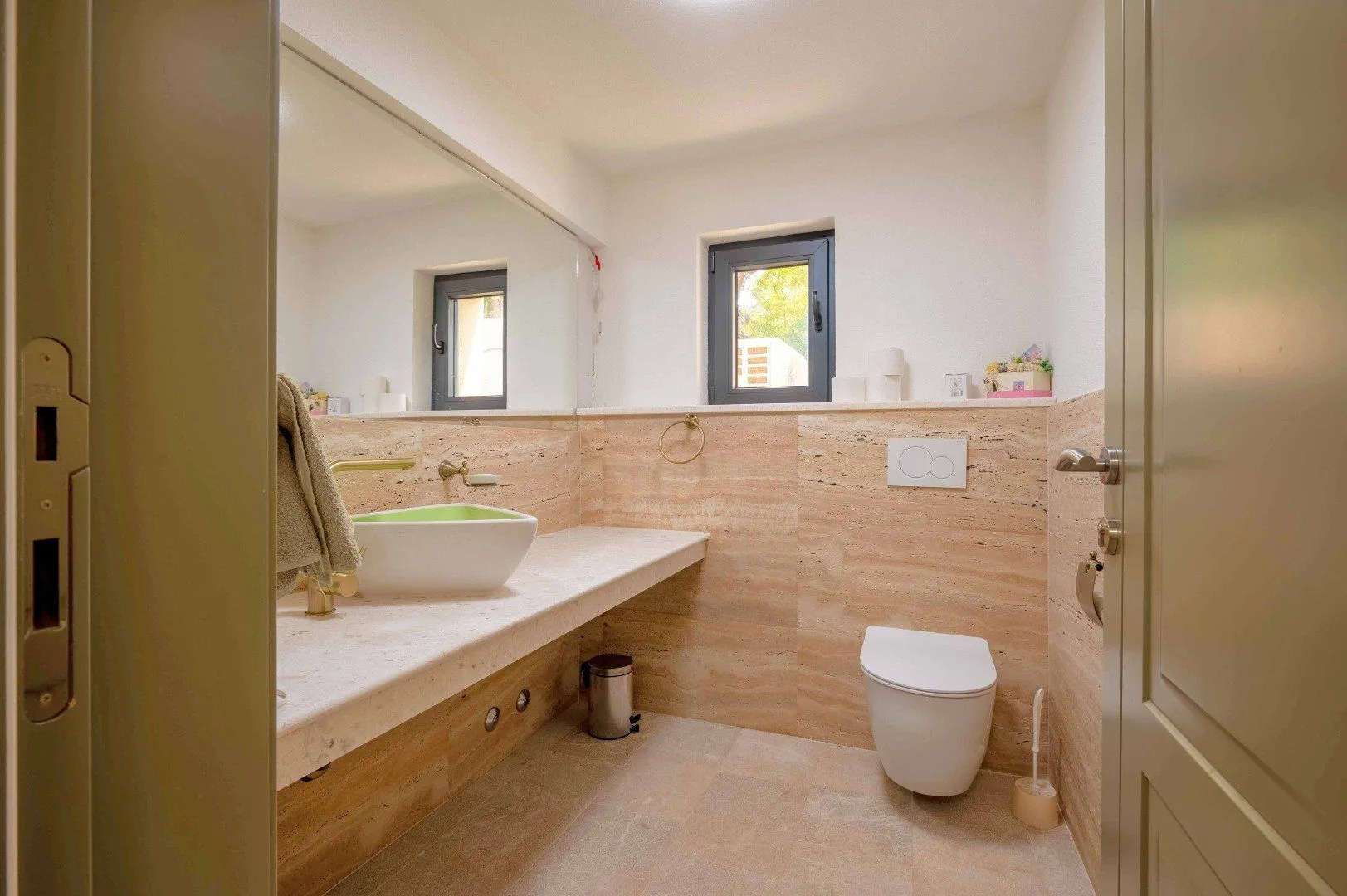 Sale, house, 500m², Buljarica, Budva
