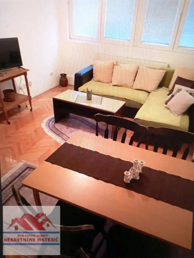 Prodaja, jednosoban stan, 38m², Erdoglija, Kragujevac