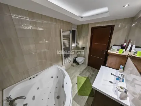 Sale, house, 240m², Pančevo, Srbija - image 18