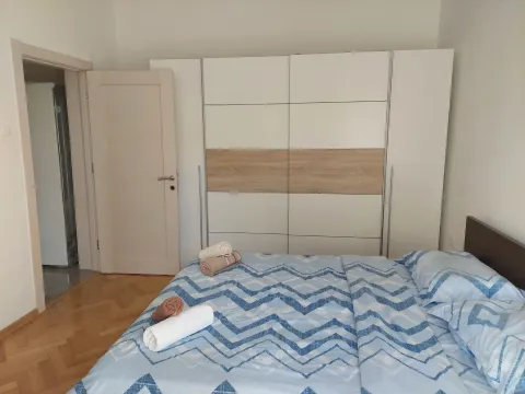 Rent, two bedroom apartment, 70m², Centar, Podgorica - image 8
