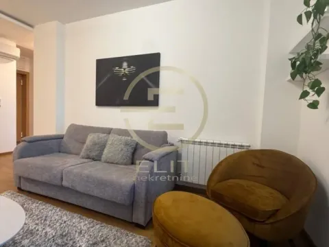 Izdavanje, stan, 42m², Bulevar Evrope, Novi Sad Sve Podlokacije - image 8