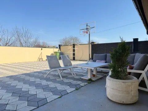 Sale, house, 165m², Petrovaradin, Novi Sad - image 51