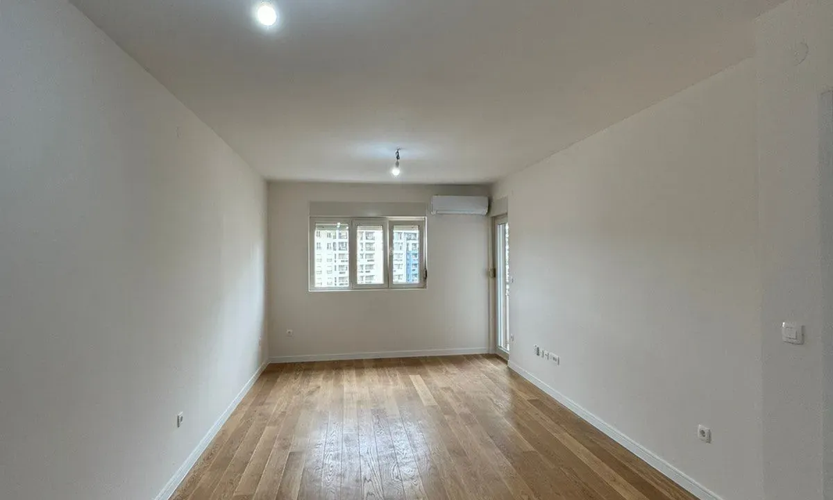 Rent, one bedroom apartment, 49m², Central Point, Podgorica