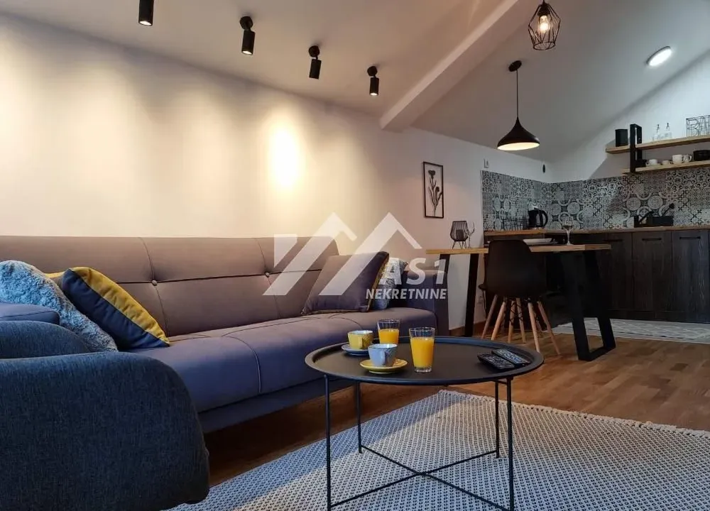 Izdavanje, jednosoban stan, 38m², Grbavica, Novi Sad Sve Podlokacije