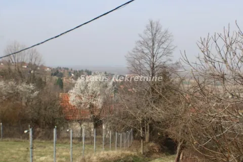 Pogled na okolni pejzaž i prirodu sa imanja. - image 4