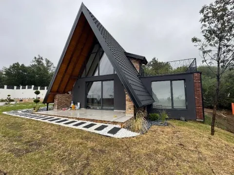 Prodaja, kuća, 120m², Sopot (mesto), Sopot - image 2