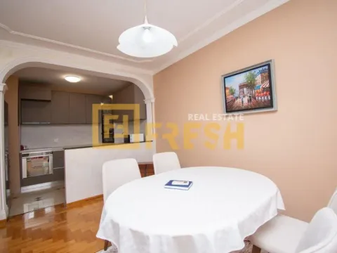 Izdavanje, dvosoban stan, 94m², Centar, Podgorica - image 10