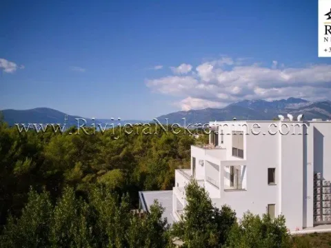 Prodaja, dvosoban stan, 111m², Mrčevac, Tivat - image 1