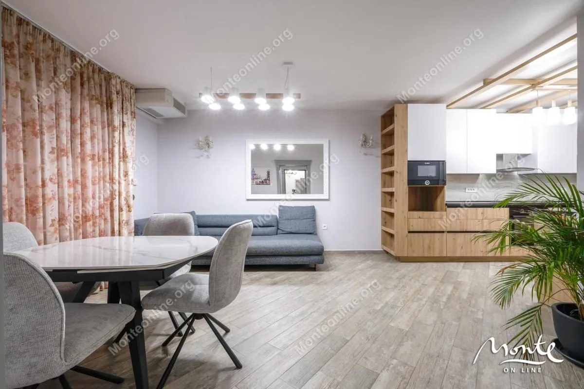 Prodaja, kuća, 198m², Tivat, Crna Gora