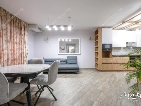 Prodaja, kuća, 198m², Tivat, Crna Gora - image 9