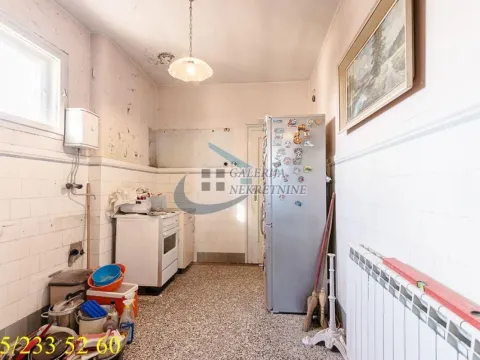 Prodaja, trosoban stan, 77m², Stari Grad, Beograd - image 10