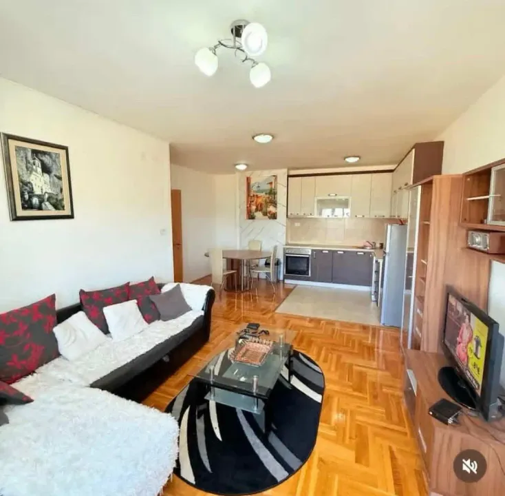 Rent, two bedroom apartment, 60m², Podgorica, Crna Gora