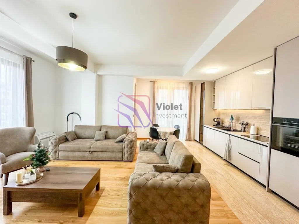Izdavanje, dvosoban stan, 83m², Kod Capital Plaze, Podgorica