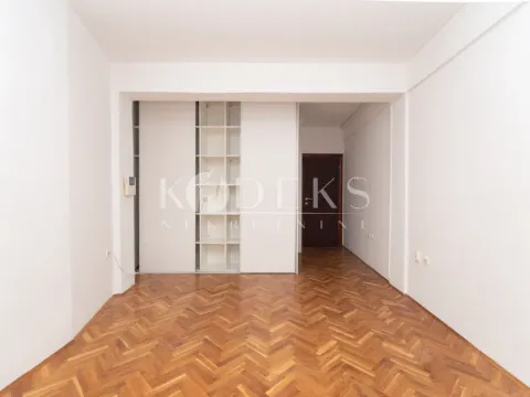 Izdavanje, poslovni prostor, 36m², Centar, Podgorica - image 2