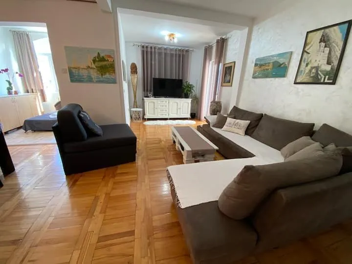 Rent, three bedroom apartment, 80m², Budva, Crna Gora