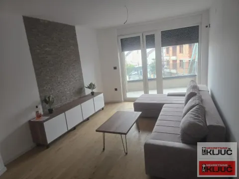 Stan in Bulevar patrijarha Pavla