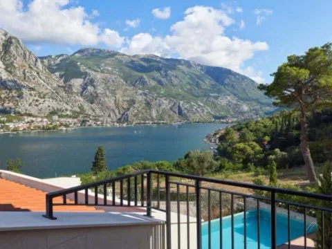 Sale, house, 456m², Prčanj, Kotor - image 9
