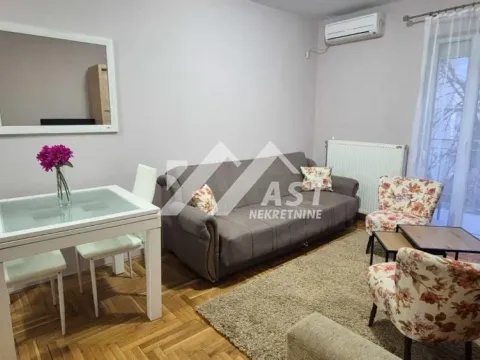 Rent, one bedroom apartment, 30m², Rotkvarija, Novi Sad Sve Podlokacije - image 3