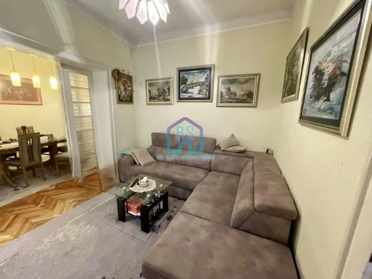 Prodaja, trosoban stan, 80m², Stari grad, Novi Sad