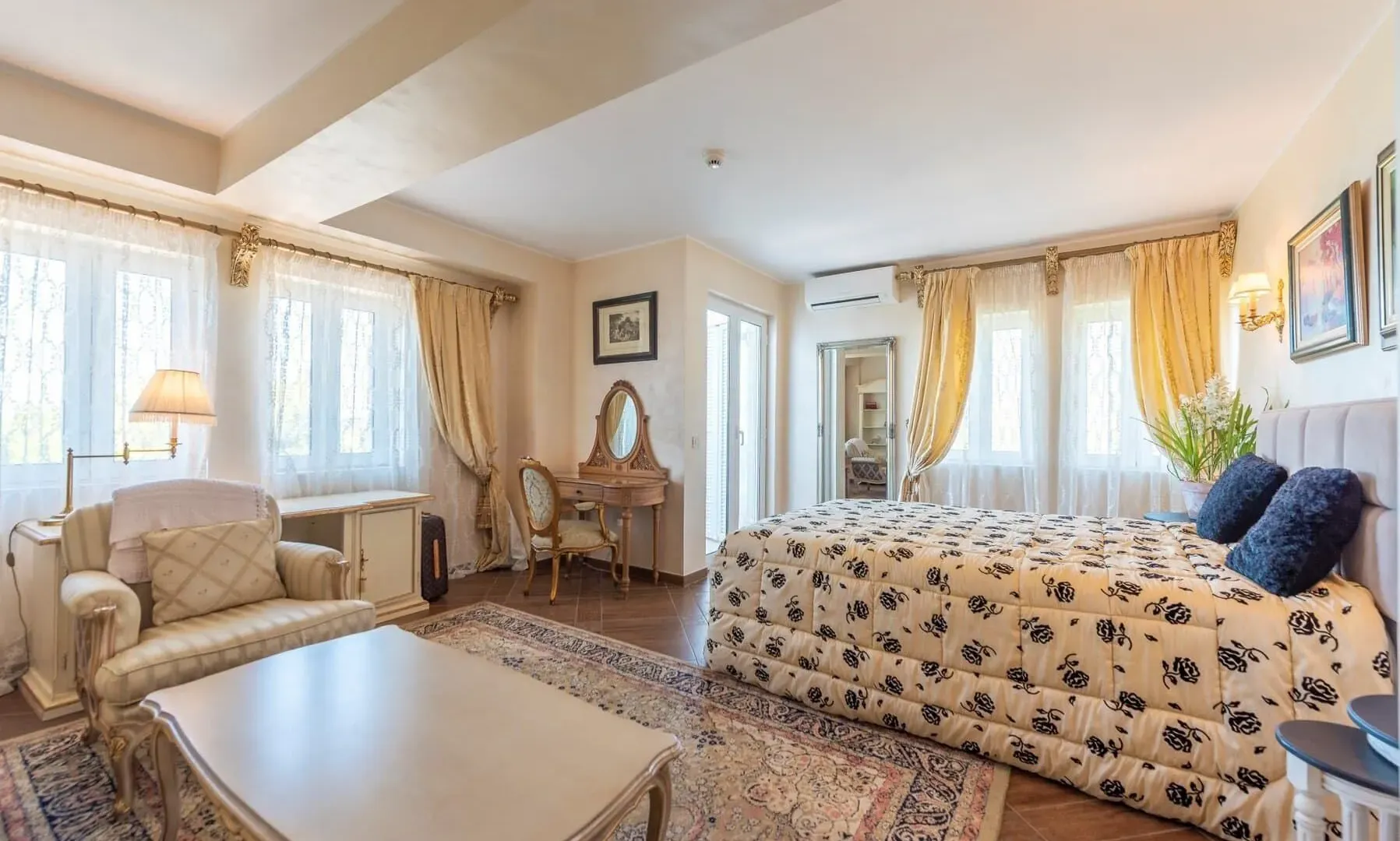 Sale, house, 485m², Sveti Stefan, Budva
