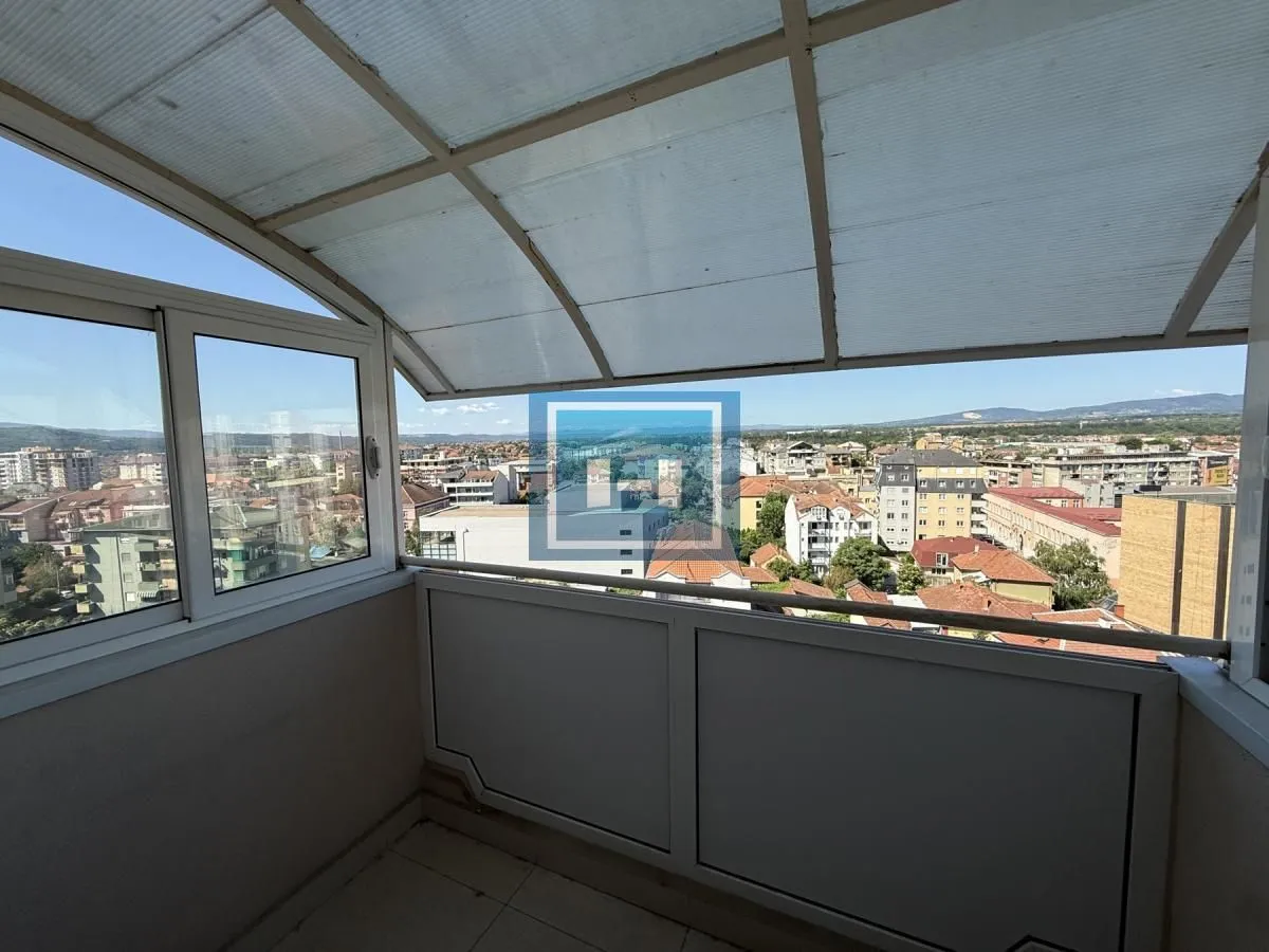 Prodaja, trosoban stan, 105m², Centar, Jagodina