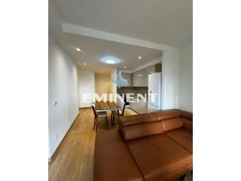 Izdavanje, trosoban stan, 81m², Savski Venac, Beograd - image 2