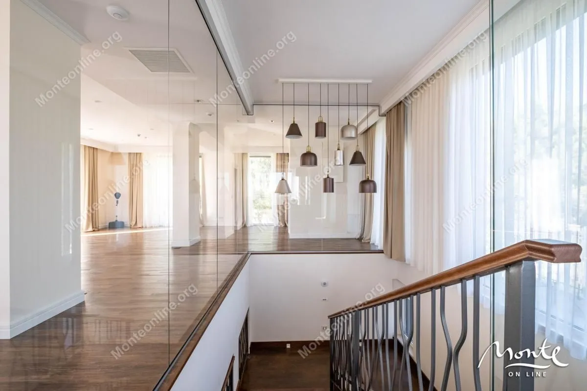 Prodaja, kuća, 560m², Tivat, Crna Gora