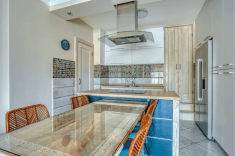 Stan-na-dan, kuća, 230m², Pržno, Budva