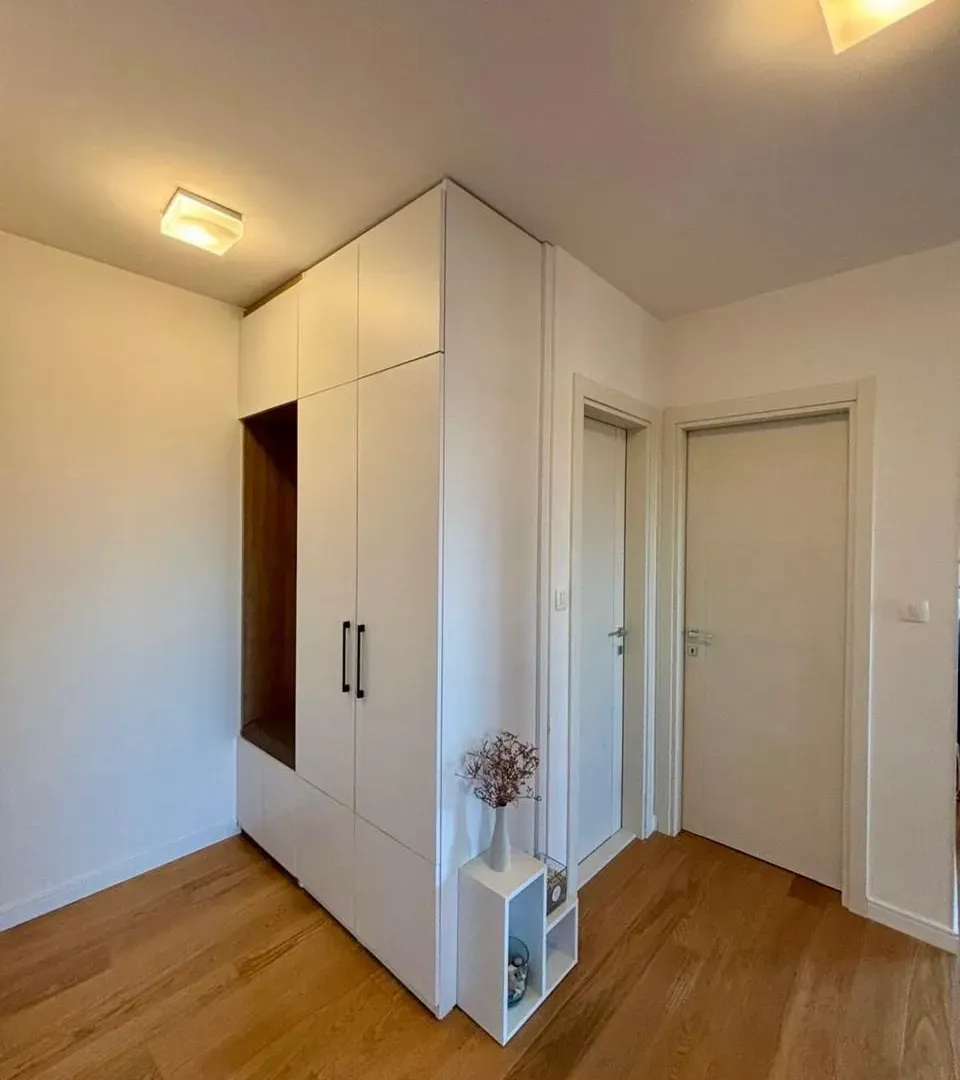 Prodaja, dvosoban stan, 70m², Central Point, Podgorica
