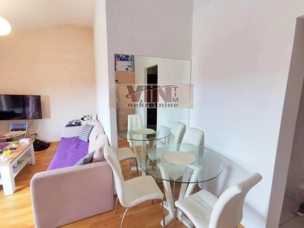 Izdavanje, dvosoban stan, 59m², Altina, Beograd