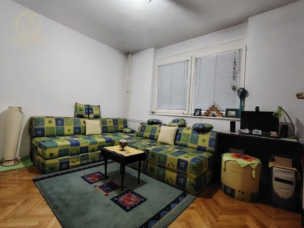 Izdavanje, dvosoban stan, 68m², Palilula, Niš