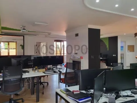 Izdavanje, stan, 221m², Kalenić Pijaca, Vračar Sve Podlokacije - image 1