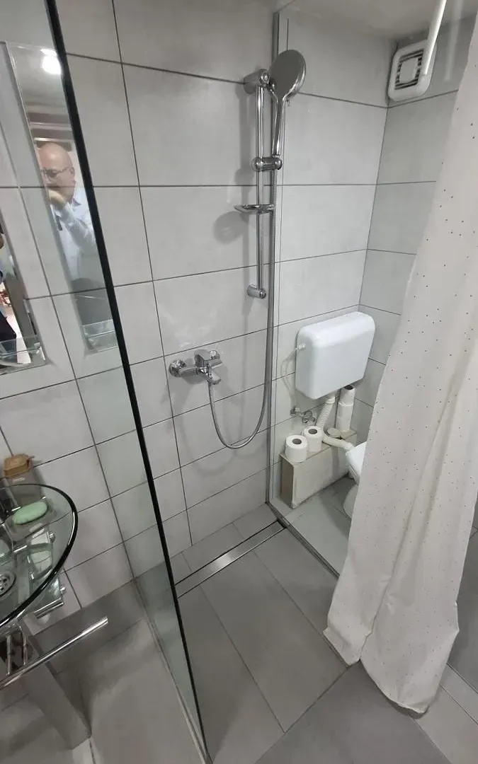 Prodaja, dvosoban stan, 50m², Rotkvarija, Novi Sad Sve Podlokacije