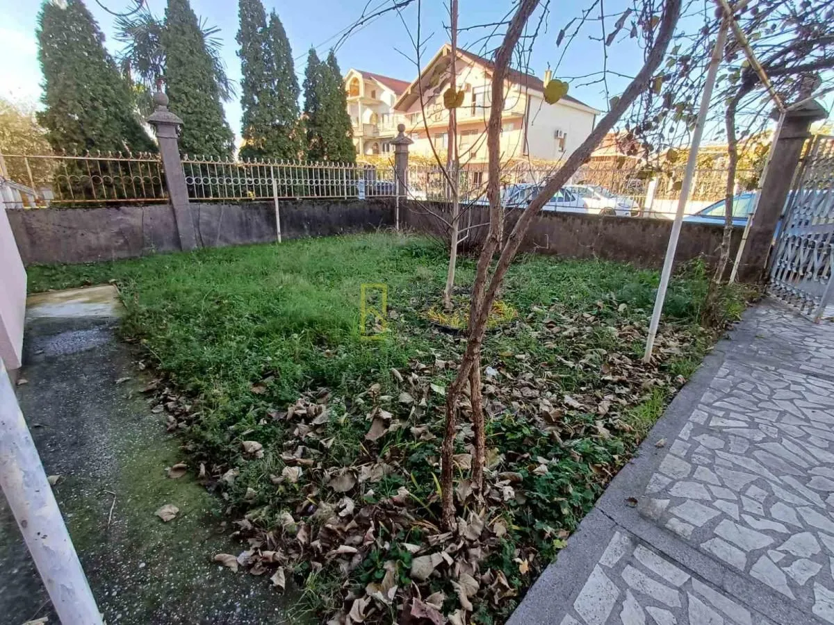 Prodaja, jednosoban stan, 45m², Stari Aerodrom, Podgorica