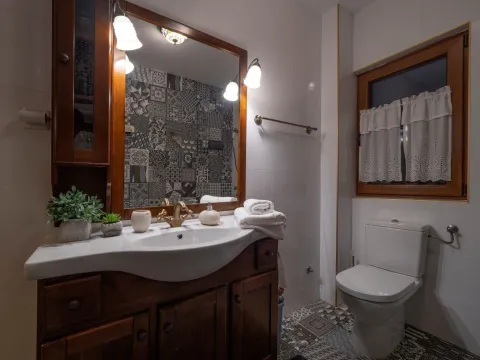 Rent, house, 200m², Zagora, Kotor - image 22