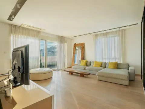 Sale, two bedroom apartment, 138m², Budva, Crna Gora - image 20