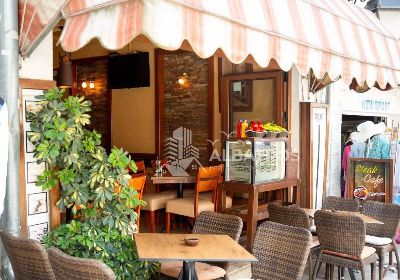 Izdavanje, poslovni prostor, 60m², Ulcinj, Crna Gora