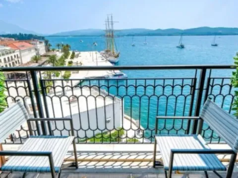 Prodaja, dvosoban stan, 135m², Porto Montenegro, Tivat