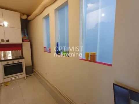Sale, three bedroom apartment, 76m², Vračar Centar, Vračar Sve Podlokacije - image 4