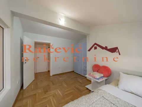 Prodaja, trosoban stan, 84m², Zemun Gornji Grad, Zemun Sve Podlokacije - image 16