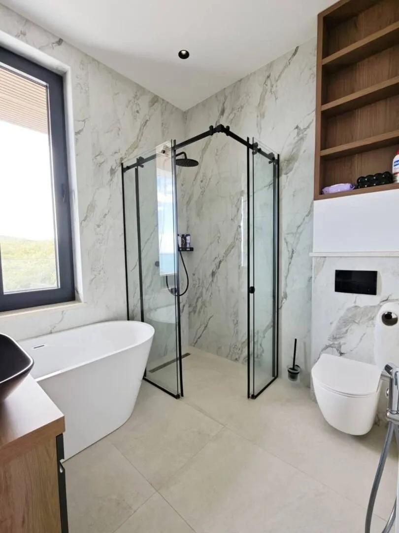 Rent, house, 190m², Krimovica, Kotor