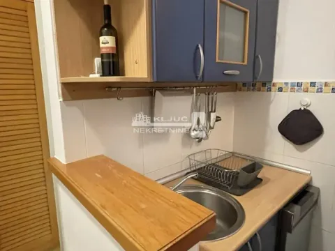 Izdavanje, jednosoban stan, 39m², Savski Venac, Beograd - image 9