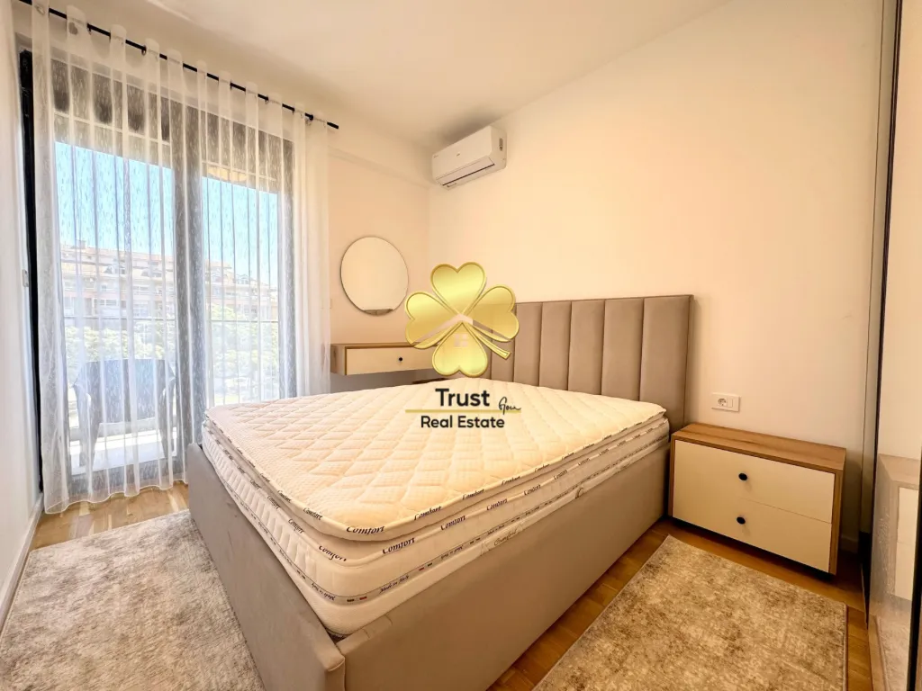 Izdavanje, dvosoban stan, 70m², Stari Aerodrom, Podgorica