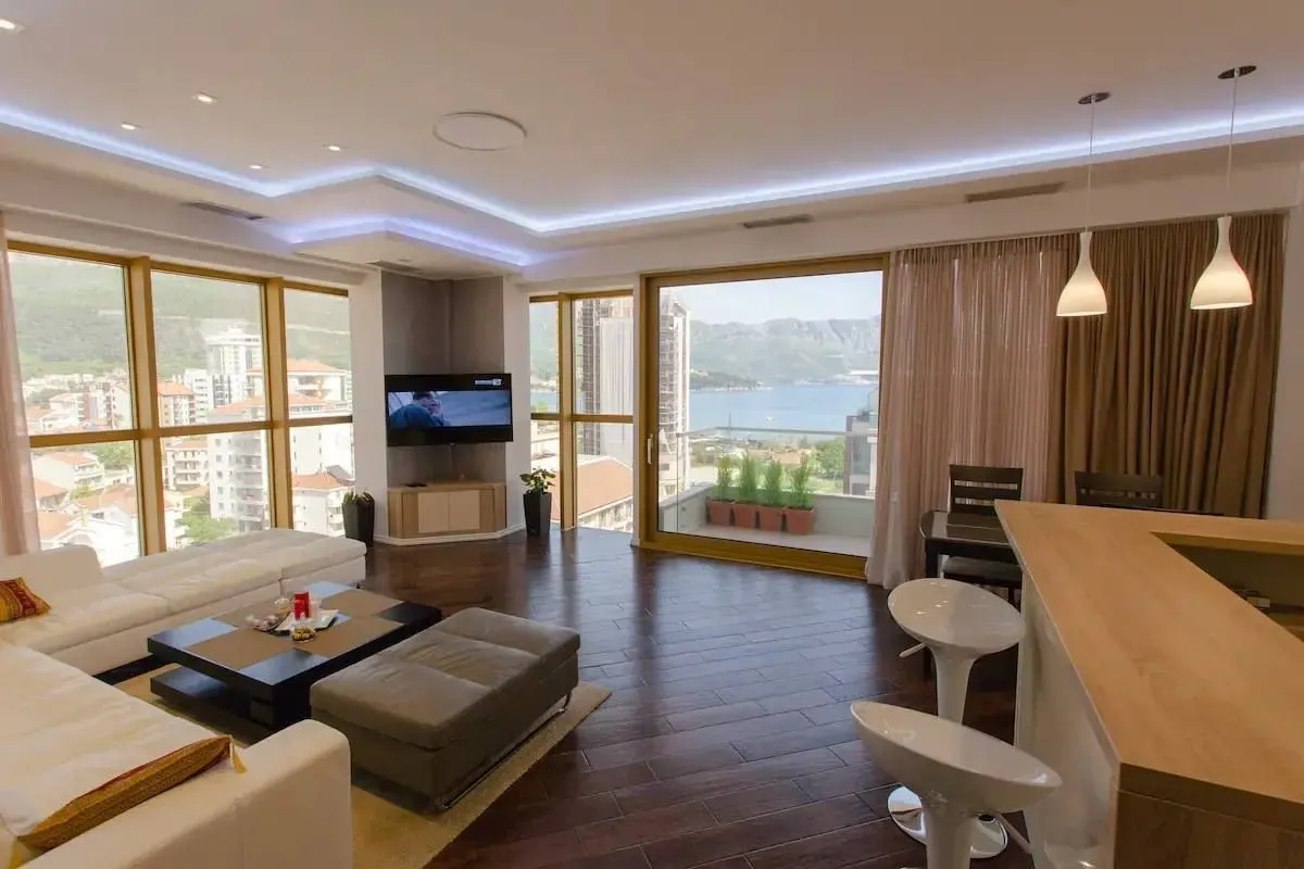 Sale, two bedroom apartment, 89m², Centar, Budva