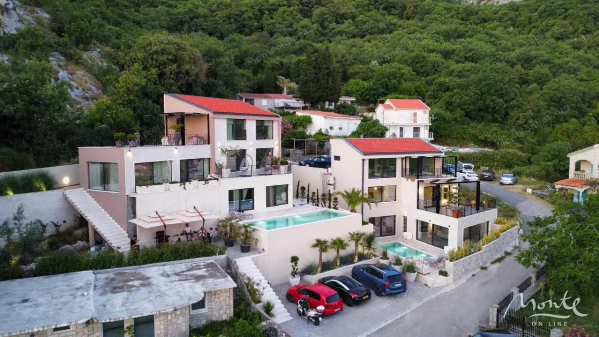 Sale, house, 257m², Kuljače, Budva