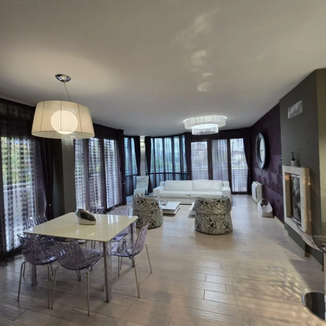 Prodaja, trosoban stan, 140m², Preko Morače, Podgorica