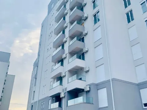 Prodaja, jednosoban stan, 43m², Budva okolina, Budva - image 1