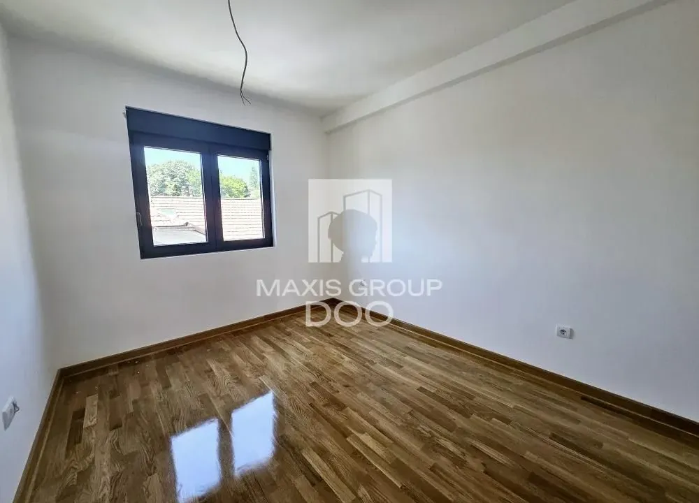 Prodaja, trosoban stan, 78m², Olimp, Zvezdara Sve Podlokacije